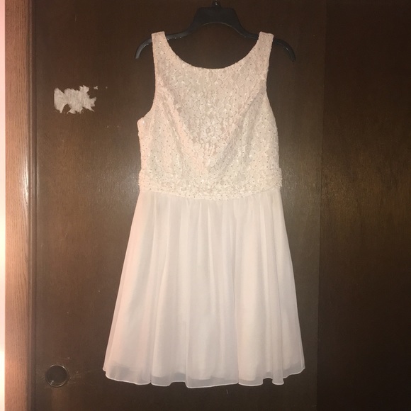 BLUSH FORMAL DRESS - Picture 4 of 8